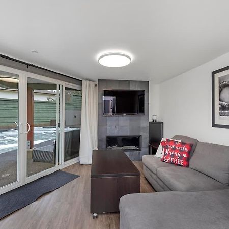 Tranquil Oasis 2 Bedroom Suite With Pool View Виктория Экстерьер фото